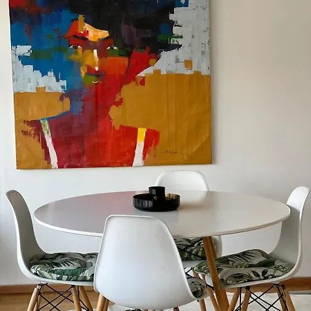 Tres Beau Penthouse Avec Terrasse - Place