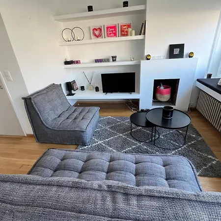 Tres Beau Penthouse Avec Terrasse - Place *