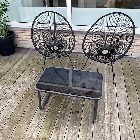 Tres Beau Penthouse Avec Terrasse - Place Διαμέρισμα