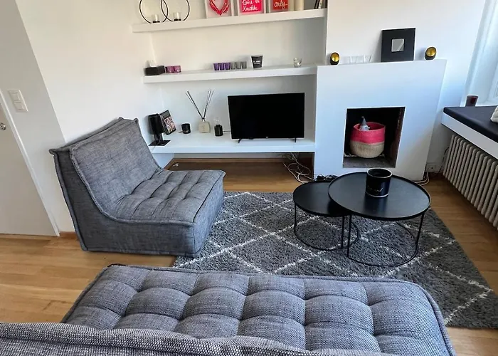 Tres Beau Penthouse Avec Terrasse - Place *