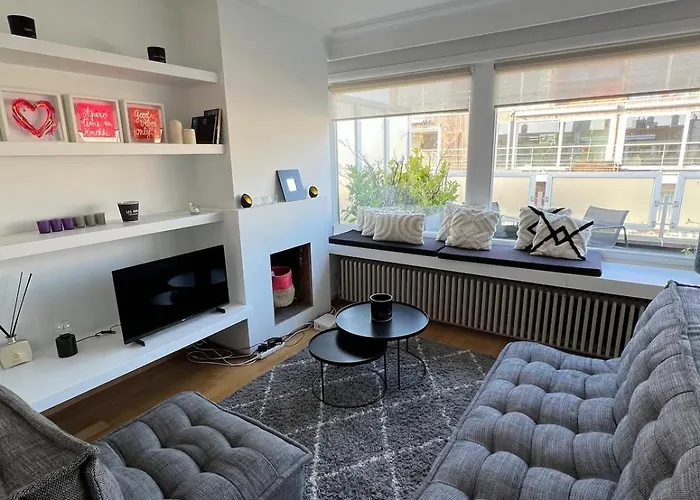 Tres Beau Penthouse Avec Terrasse - Place Apartamento Knokke-Heist